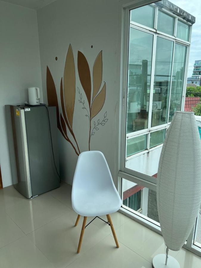 The Chu Cafe / Guesthouse Nai Harn Ngoại thất bức ảnh