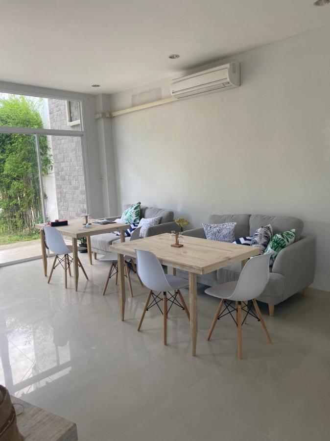 The Chu Cafe / Guesthouse Nai Harn Ngoại thất bức ảnh